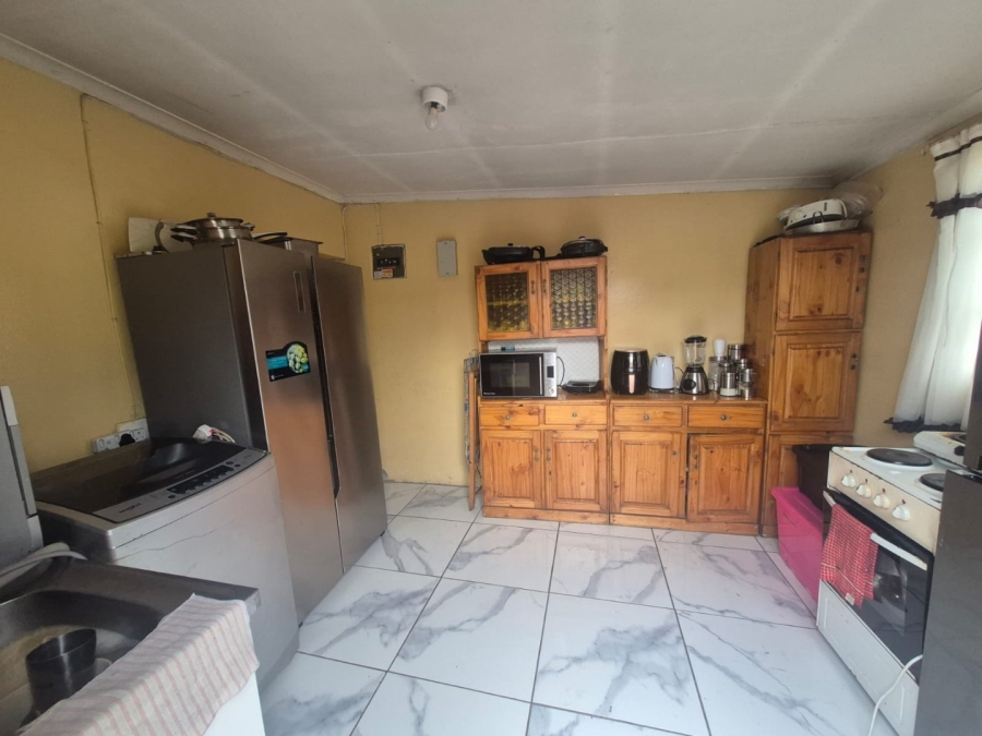 2 Bedroom Property for Sale in Zwide Eastern Cape